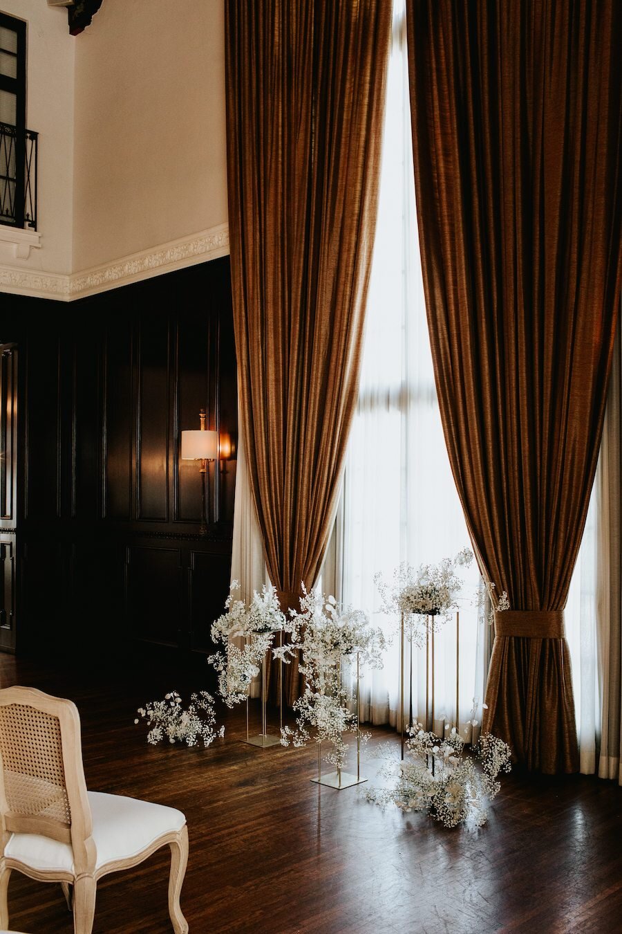 Ethereal EBell Long Beach Wedding Inspiration Featured on 100 Layer Cake2.jpg