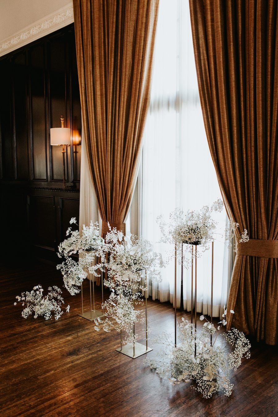 Ethereal EBell Long Beach Wedding Inspiration Featured on 100 Layer Cake3.jpg